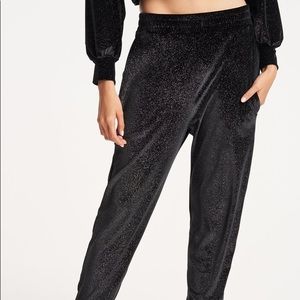 Beach riot Josie jogger